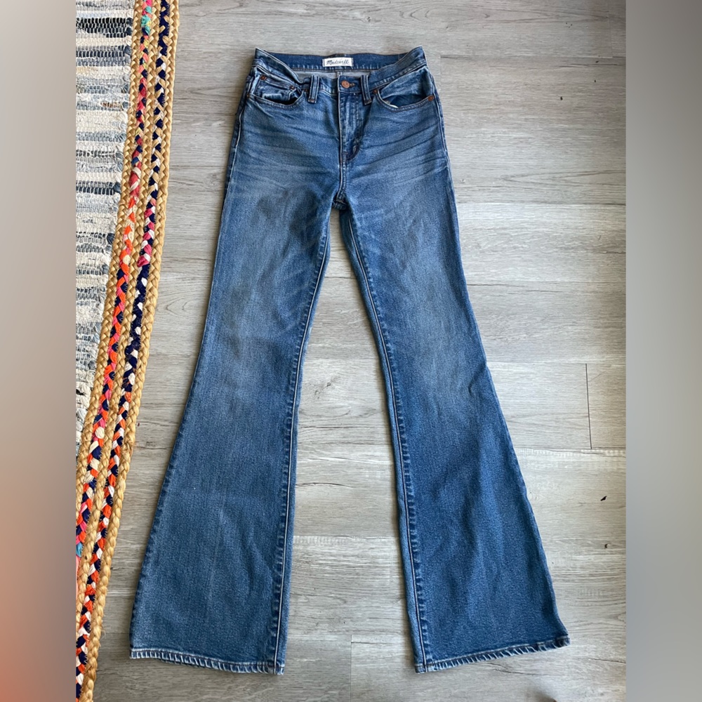 Madewell Flea Market Flare in Kara Wash